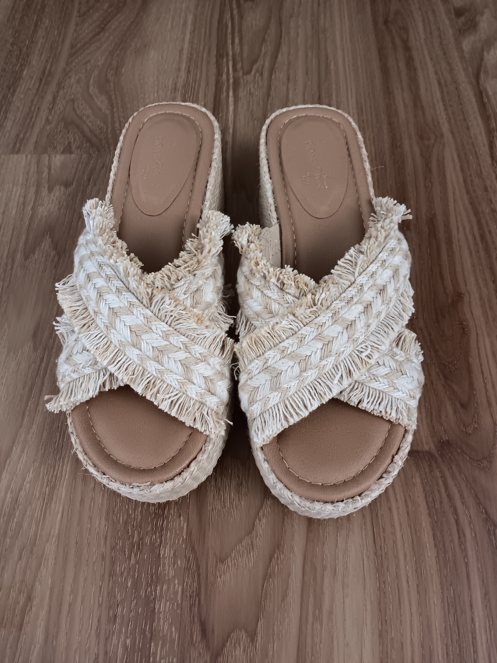 Universal Thread Women's Cream Braided Fringe Platfrom Mules